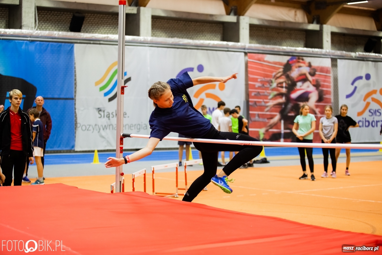 Zdjęcie w galerii na portalu naszraciborz.pl: Jesienne Halowe Mistrzostwa Raciborza w lekkiej atletyce wiadomości z regionu