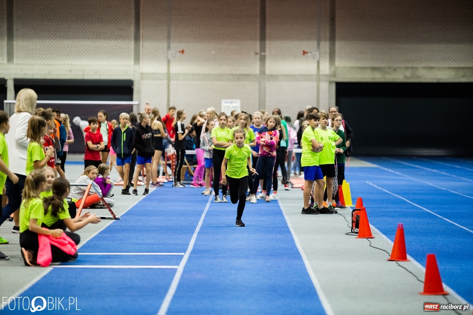 Zdjęcie w galerii na portalu naszraciborz.pl: Jesienne Halowe Mistrzostwa Raciborza w lekkiej atletyce wiadomości z regionu
