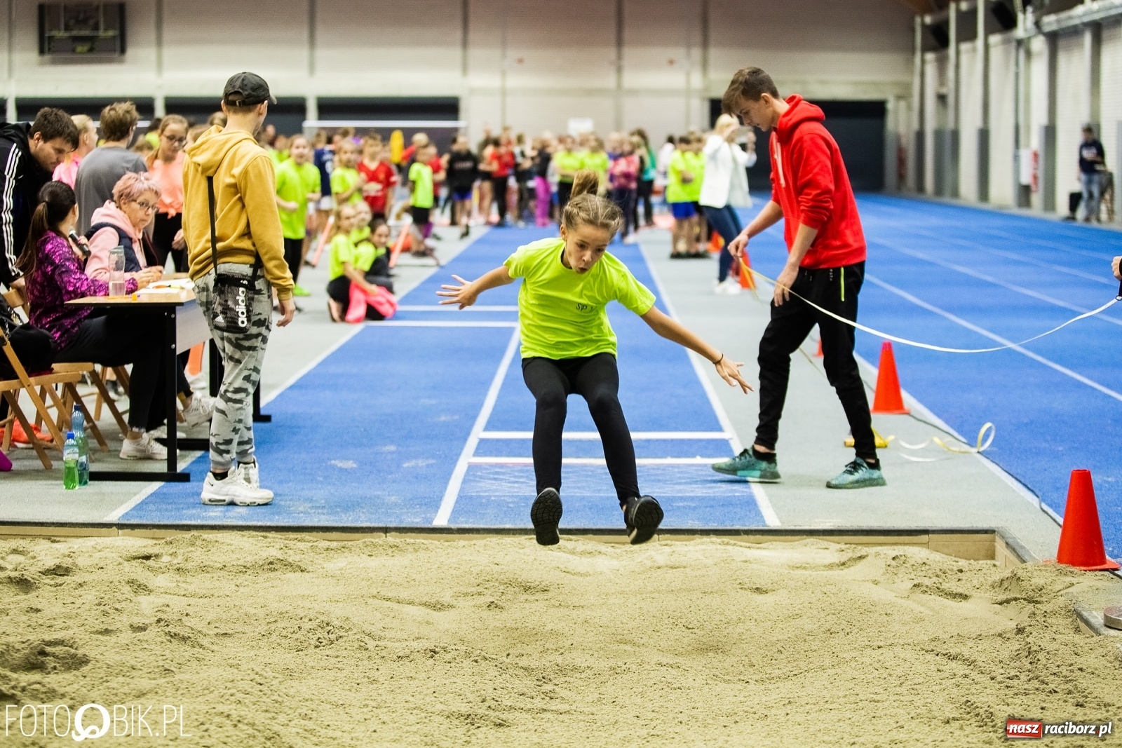 Zdjęcie w galerii na portalu naszraciborz.pl: Jesienne Halowe Mistrzostwa Raciborza w lekkiej atletyce wiadomości z regionu
