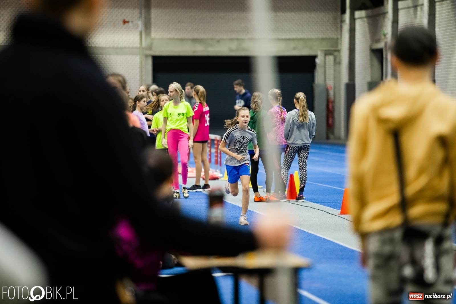 Zdjęcie w galerii na portalu naszraciborz.pl: Jesienne Halowe Mistrzostwa Raciborza w lekkiej atletyce wiadomości z regionu