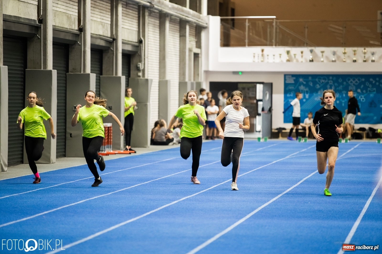 Zdjęcie w galerii na portalu naszraciborz.pl: Jesienne Halowe Mistrzostwa Raciborza w lekkiej atletyce wiadomości z regionu