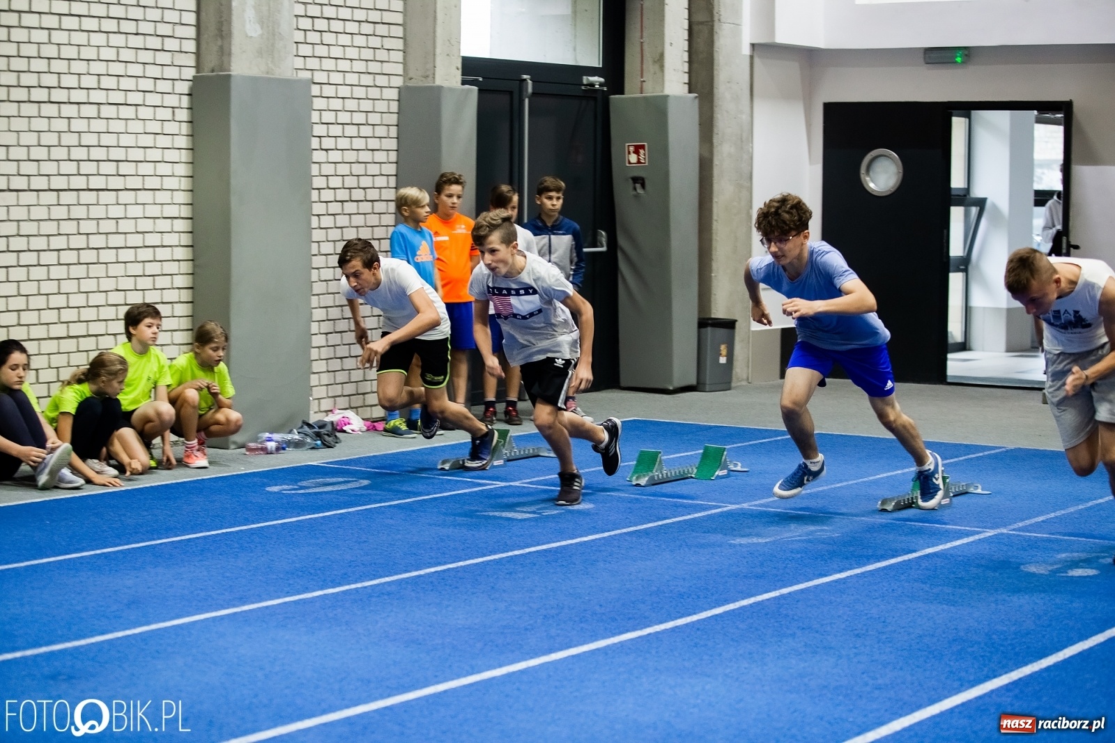 Zdjęcie w galerii na portalu naszraciborz.pl: Jesienne Halowe Mistrzostwa Raciborza w lekkiej atletyce wiadomości z regionu