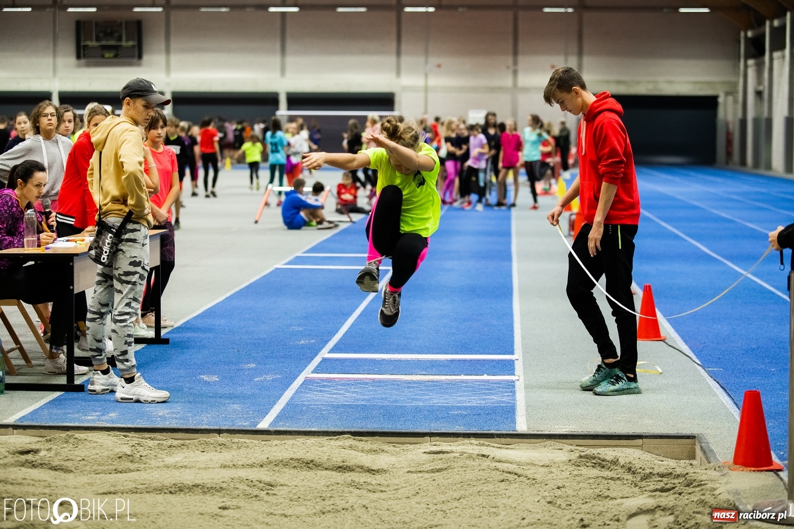 Zdjęcie w galerii na portalu naszraciborz.pl: Jesienne Halowe Mistrzostwa Raciborza w lekkiej atletyce wiadomości z regionu