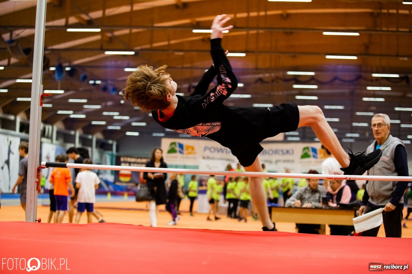 Zdjęcie w galerii na portalu naszraciborz.pl: Jesienne Halowe Mistrzostwa Raciborza w lekkiej atletyce wiadomości z regionu