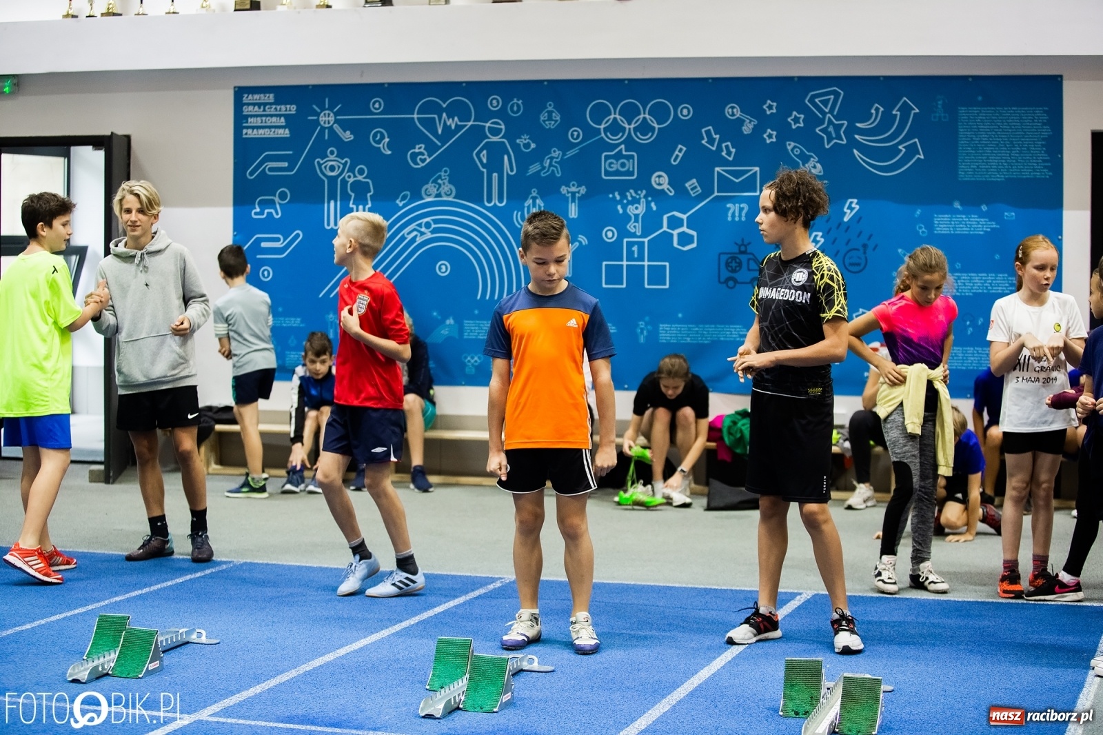 Zdjęcie w galerii na portalu naszraciborz.pl: Jesienne Halowe Mistrzostwa Raciborza w lekkiej atletyce wiadomości z regionu