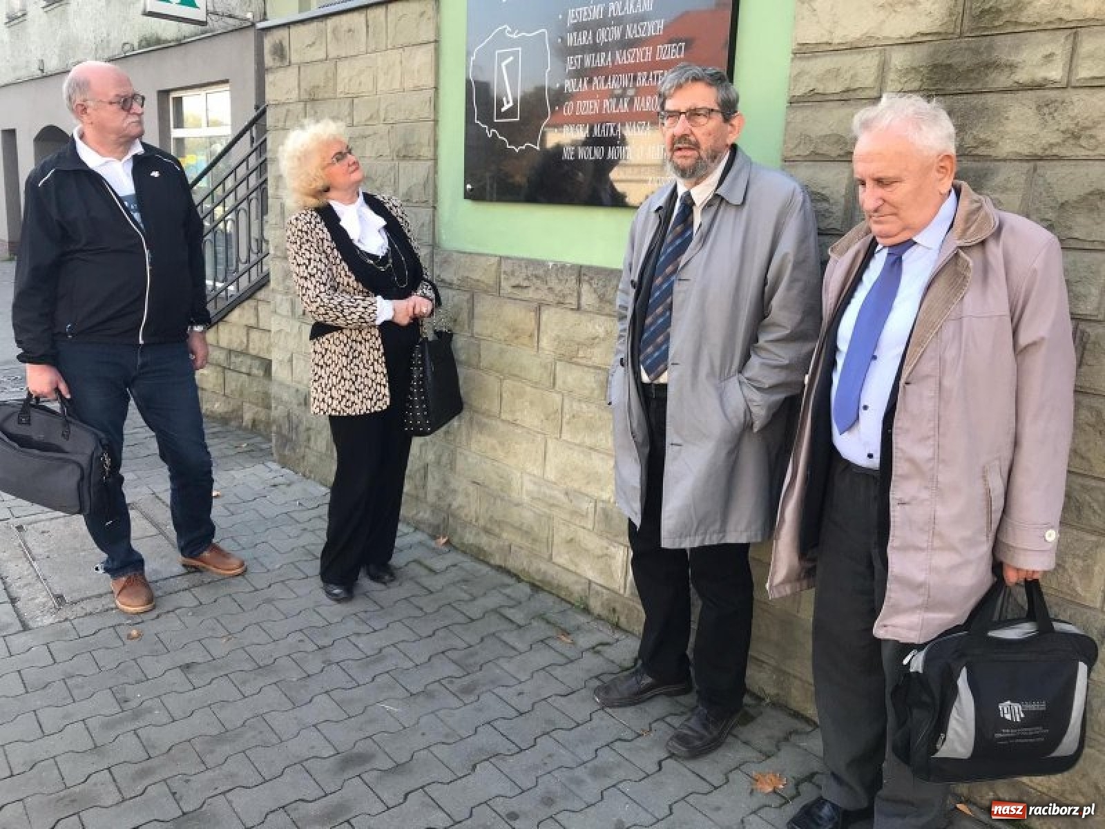 Zdjęcie w galerii na portalu naszraciborz.pl: Raciborskie miejsca pamięci pod okiem IPN wiadomości z regionu