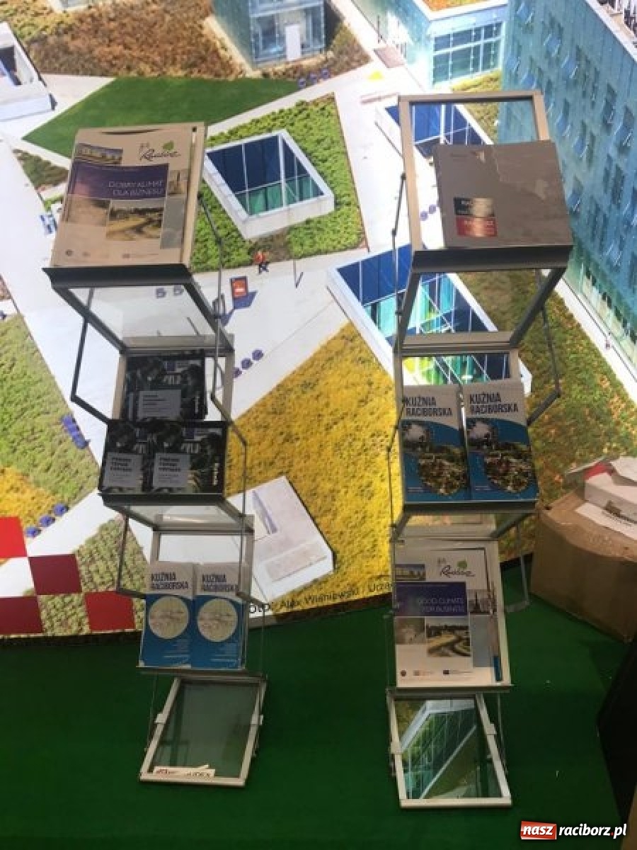 Zdjęcie w galerii na portalu naszraciborz.pl: Racibórz promował się na World Travel Show wiadomości z regionu