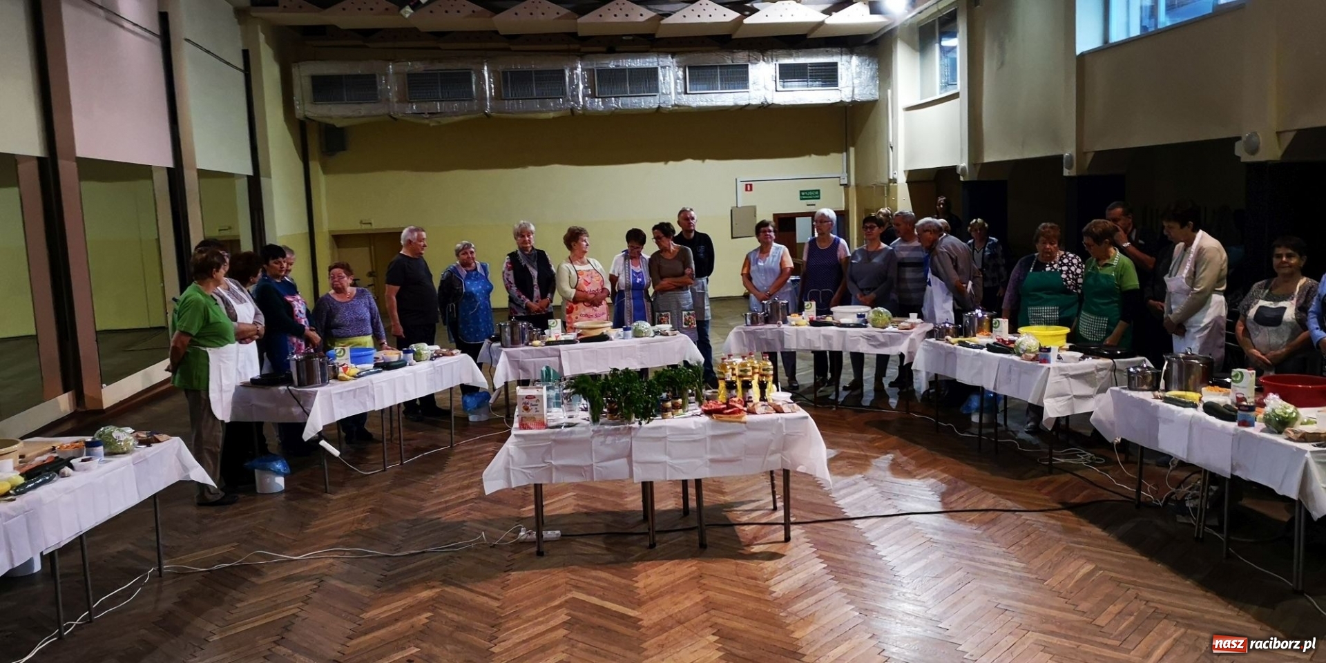 Zdjęcie w galerii na portalu naszraciborz.pl: Warsztaty kulinarne w ramach projektu Seniorze, rusz się! wiadomości z regionu