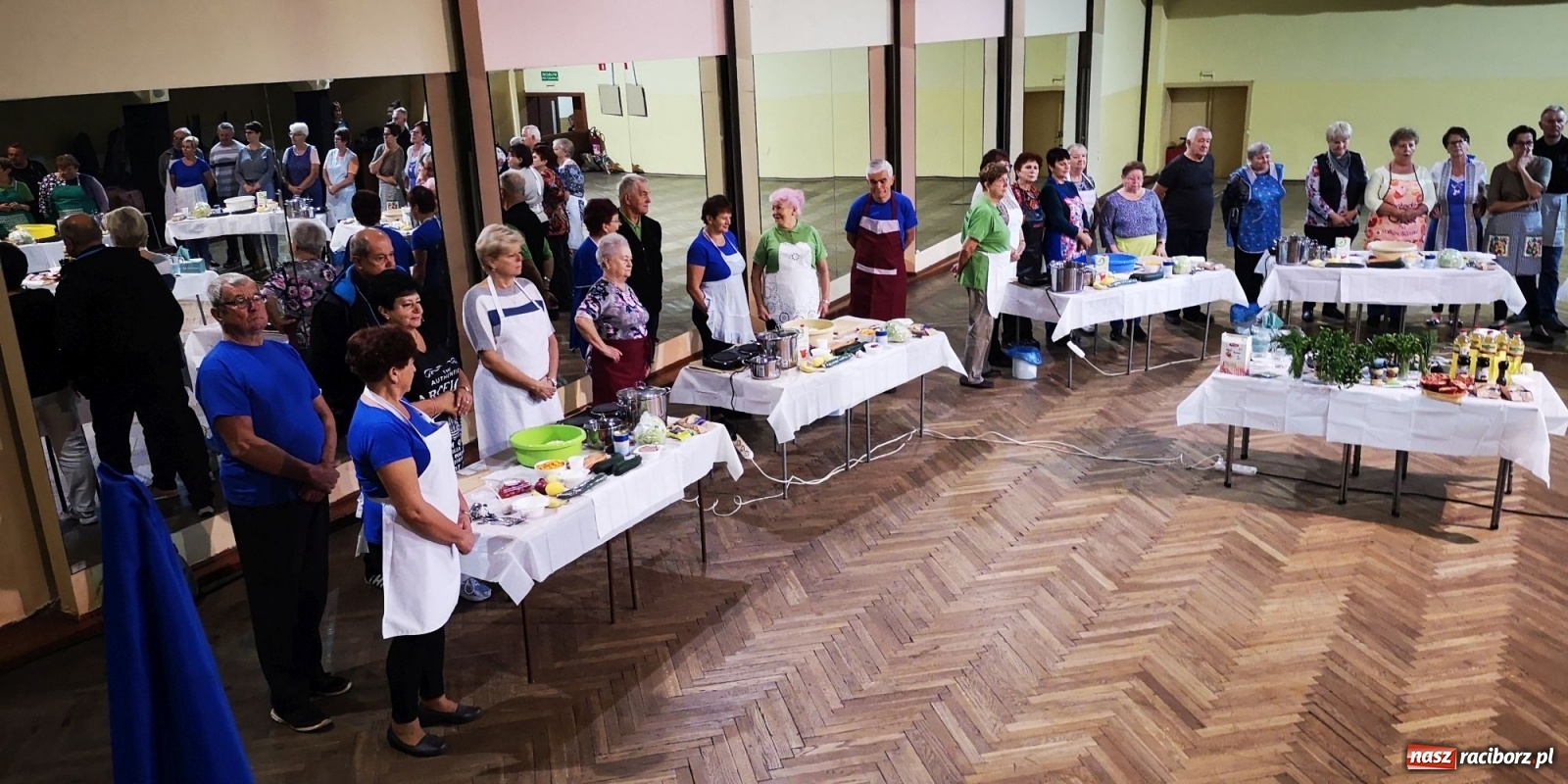 Zdjęcie w galerii na portalu naszraciborz.pl: Warsztaty kulinarne w ramach projektu Seniorze, rusz się! wiadomości z regionu