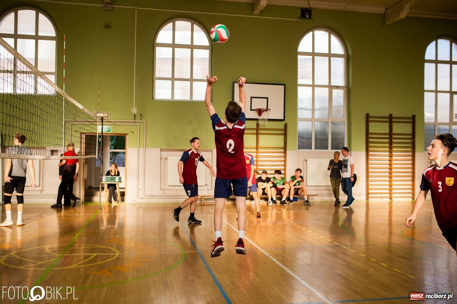 Zdjęcie w galerii na portalu naszraciborz.pl: Mistrzostwa Raciborza w dwójkach siatkarskich chłopców wiadomości z regionu