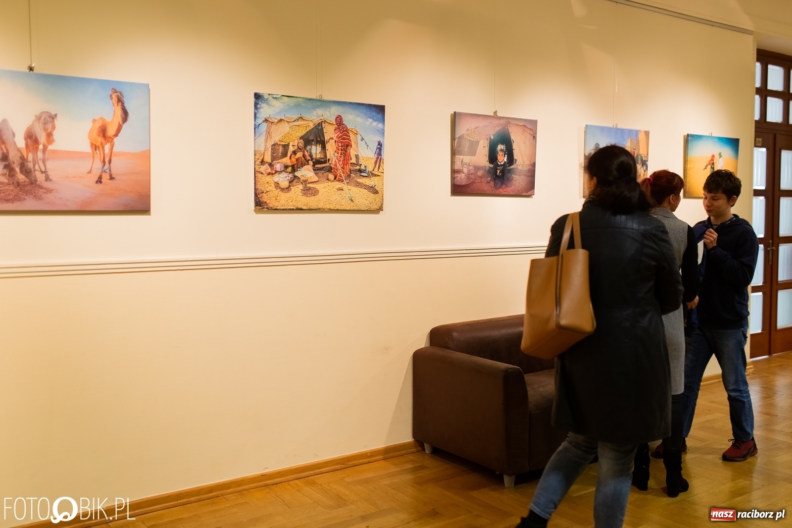 Zdjęcie w galerii na portalu naszraciborz.pl: Blok szkolny podczas festiwalu Wiatraki wiadomości z regionu