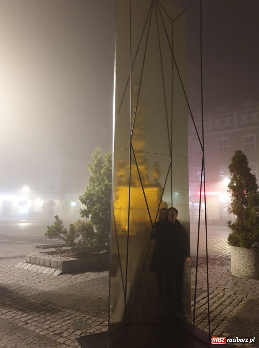 Zdjęcie w galerii na portalu naszraciborz.pl: K-dron. Tajemniczy obiekt na raciborskim rynku  wiadomości z regionu