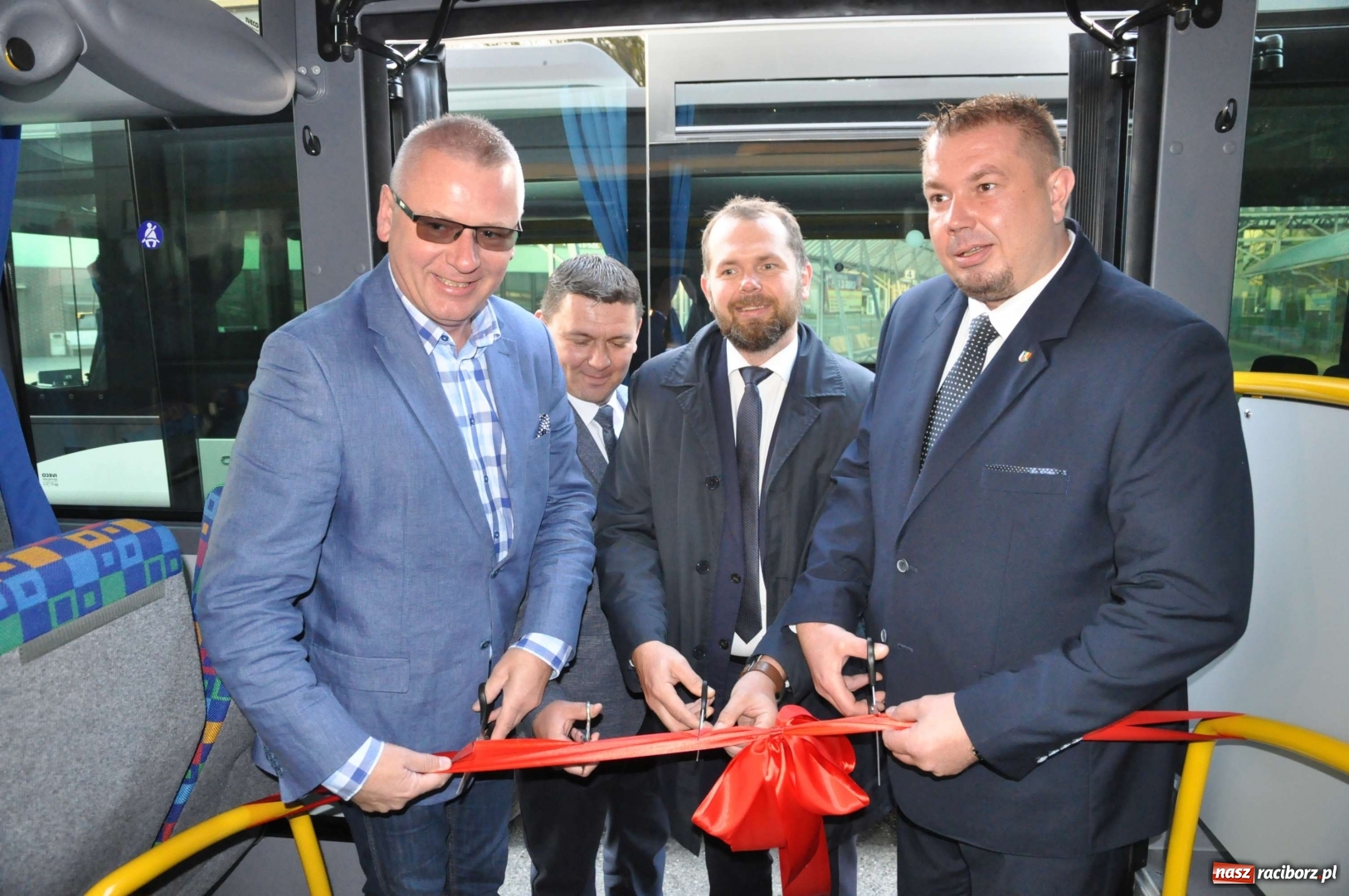 Zdjęcie w galerii na portalu naszraciborz.pl: Flota PKS Racibórz ma cztery nowe autobusy z klimatyzacją [FOTO i WIDEO]  wiadomości z regionu