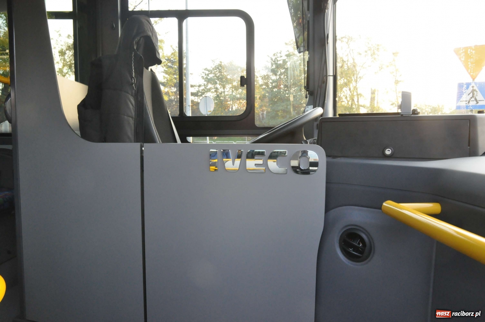 Zdjęcie w galerii na portalu naszraciborz.pl: Flota PKS Racibórz ma cztery nowe autobusy z klimatyzacją [FOTO i WIDEO]  wiadomości z regionu