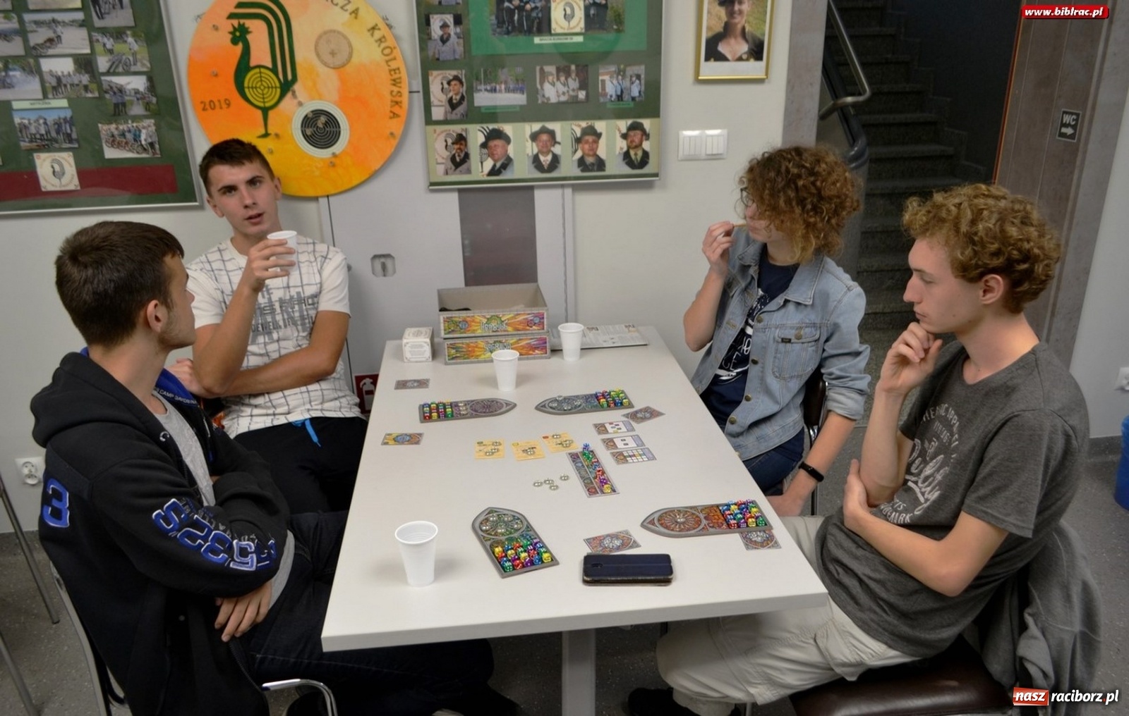 Zdjęcie w galerii na portalu naszraciborz.pl: Pograjmy razem. Klub gier planszowych w raciborskiej książnicy wiadomości z regionu