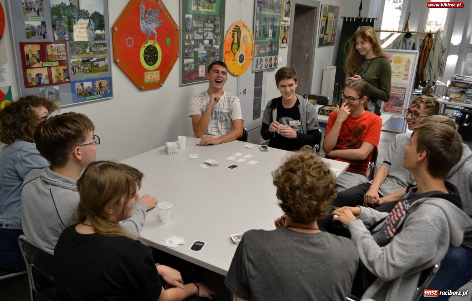 Zdjęcie w galerii na portalu naszraciborz.pl: Pograjmy razem. Klub gier planszowych w raciborskiej książnicy wiadomości z regionu