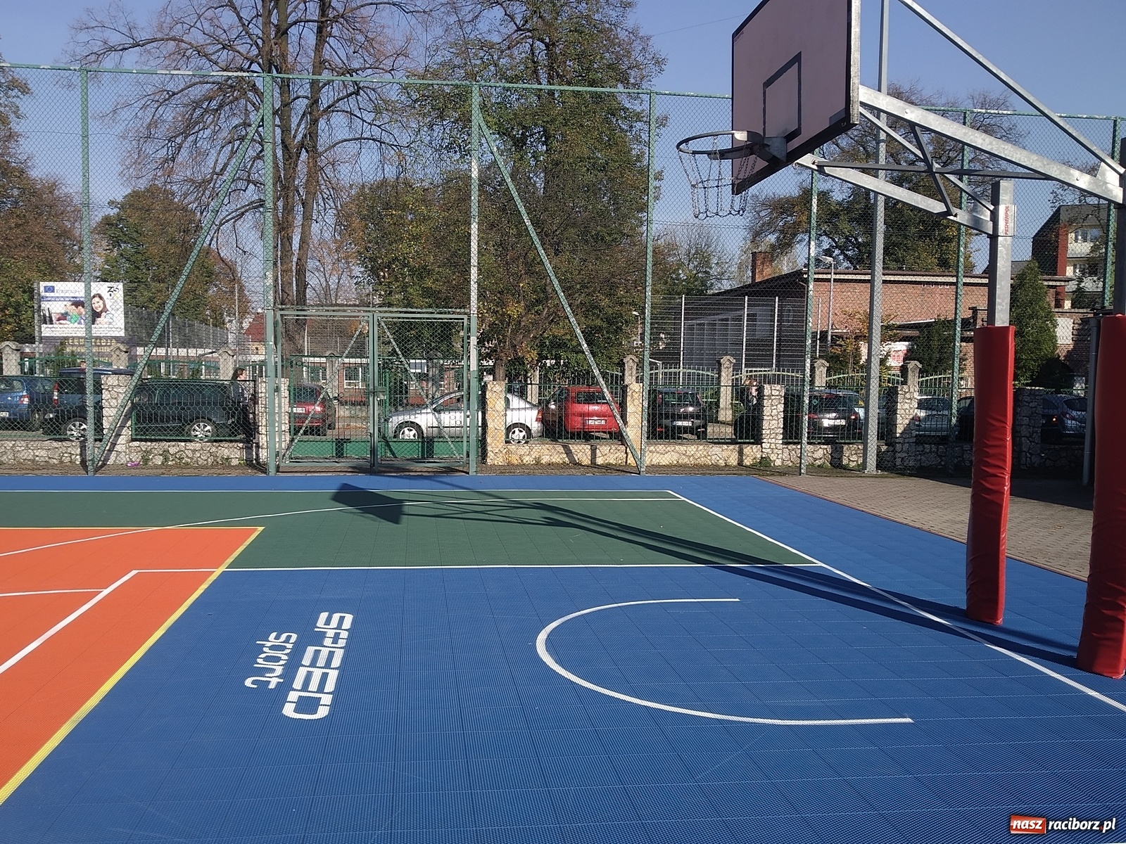 Zdjęcie w galerii na portalu naszraciborz.pl: Boiska przy SP4 i SP18 znów czynne wiadomości z regionu