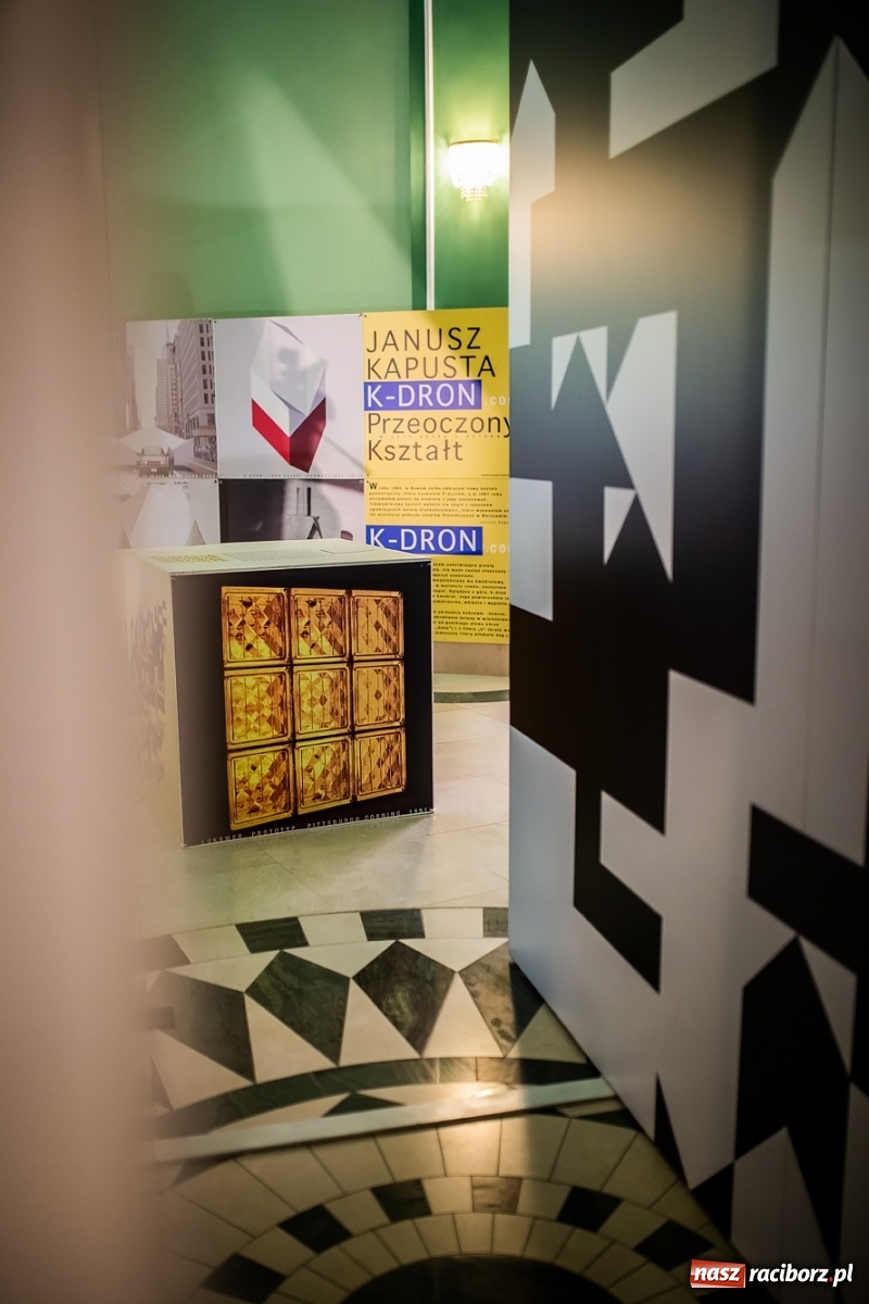 Zdjęcie w galerii na portalu naszraciborz.pl: K-DRON. Prace Janusza Kapusty można oglądać w pałacyku Rafako  wiadomości z regionu
