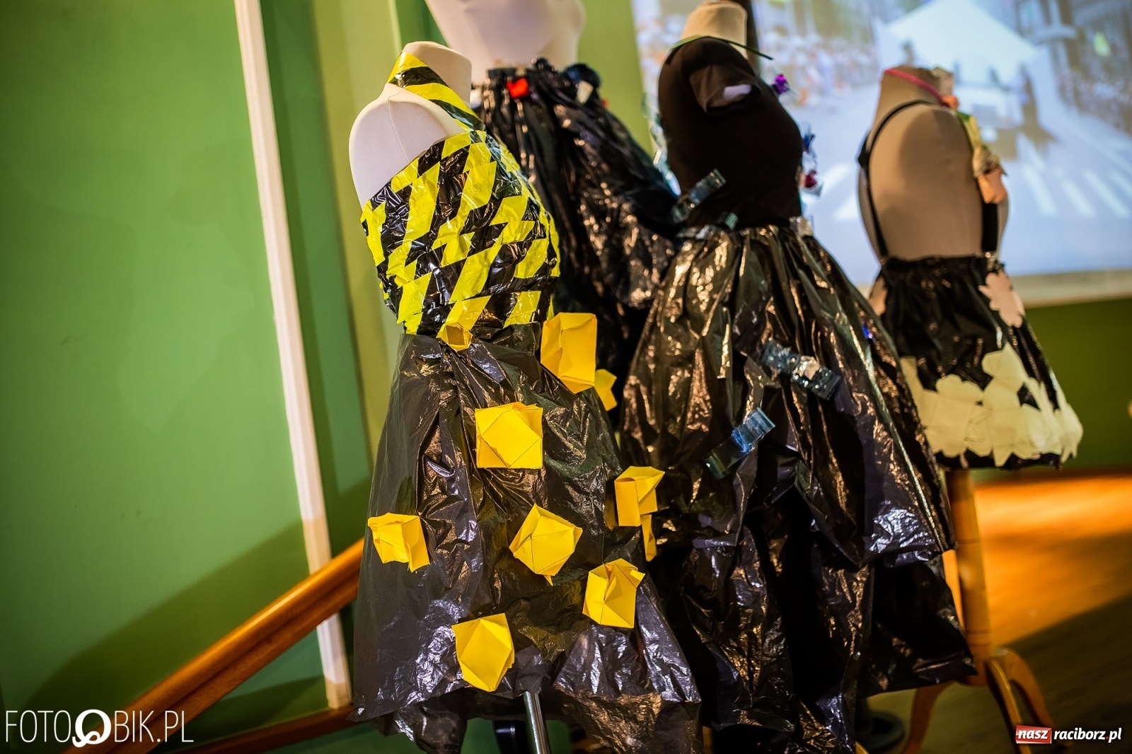 Zdjęcie w galerii na portalu naszraciborz.pl: K-DRON. Prace Janusza Kapusty można oglądać w pałacyku Rafako  wiadomości z regionu