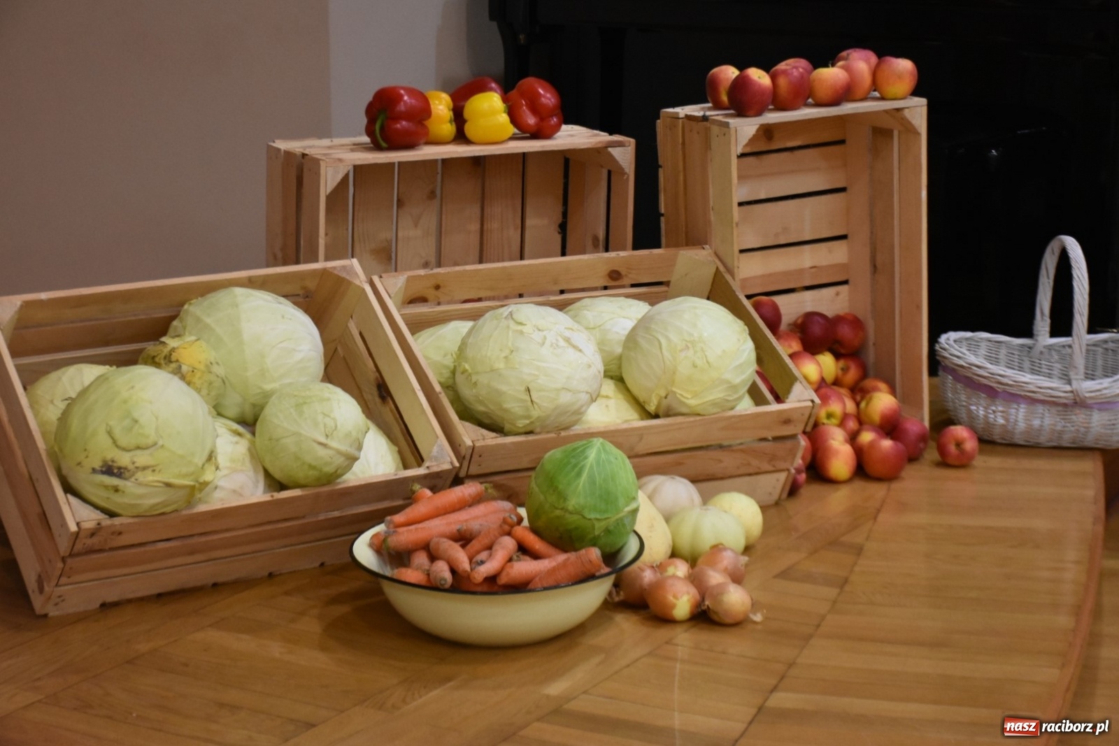 Zdjęcie w galerii na portalu naszraciborz.pl: Kiszenie kapusty po staremu [FOTO]  wiadomości z regionu