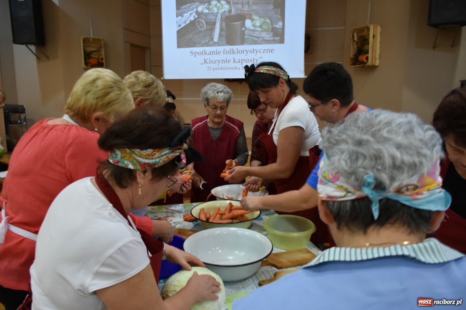 Zdjęcie w galerii na portalu naszraciborz.pl: Kiszenie kapusty po staremu [FOTO]  wiadomości z regionu