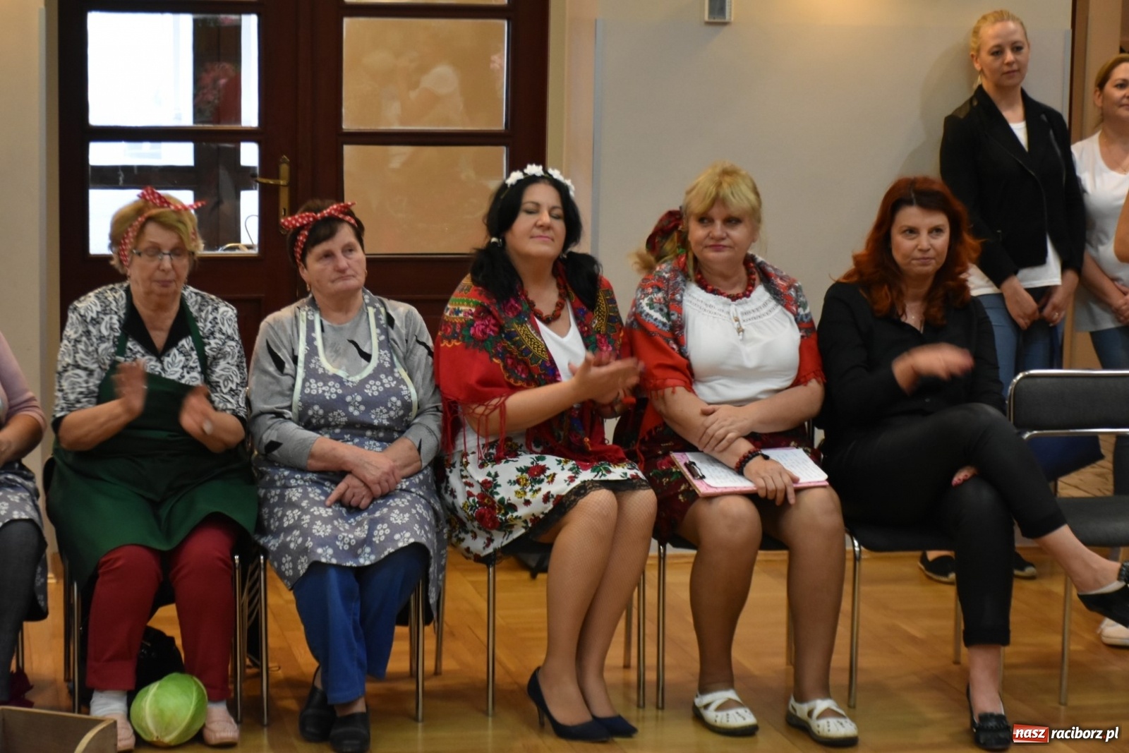 Zdjęcie w galerii na portalu naszraciborz.pl: Kiszenie kapusty po staremu [FOTO]  wiadomości z regionu