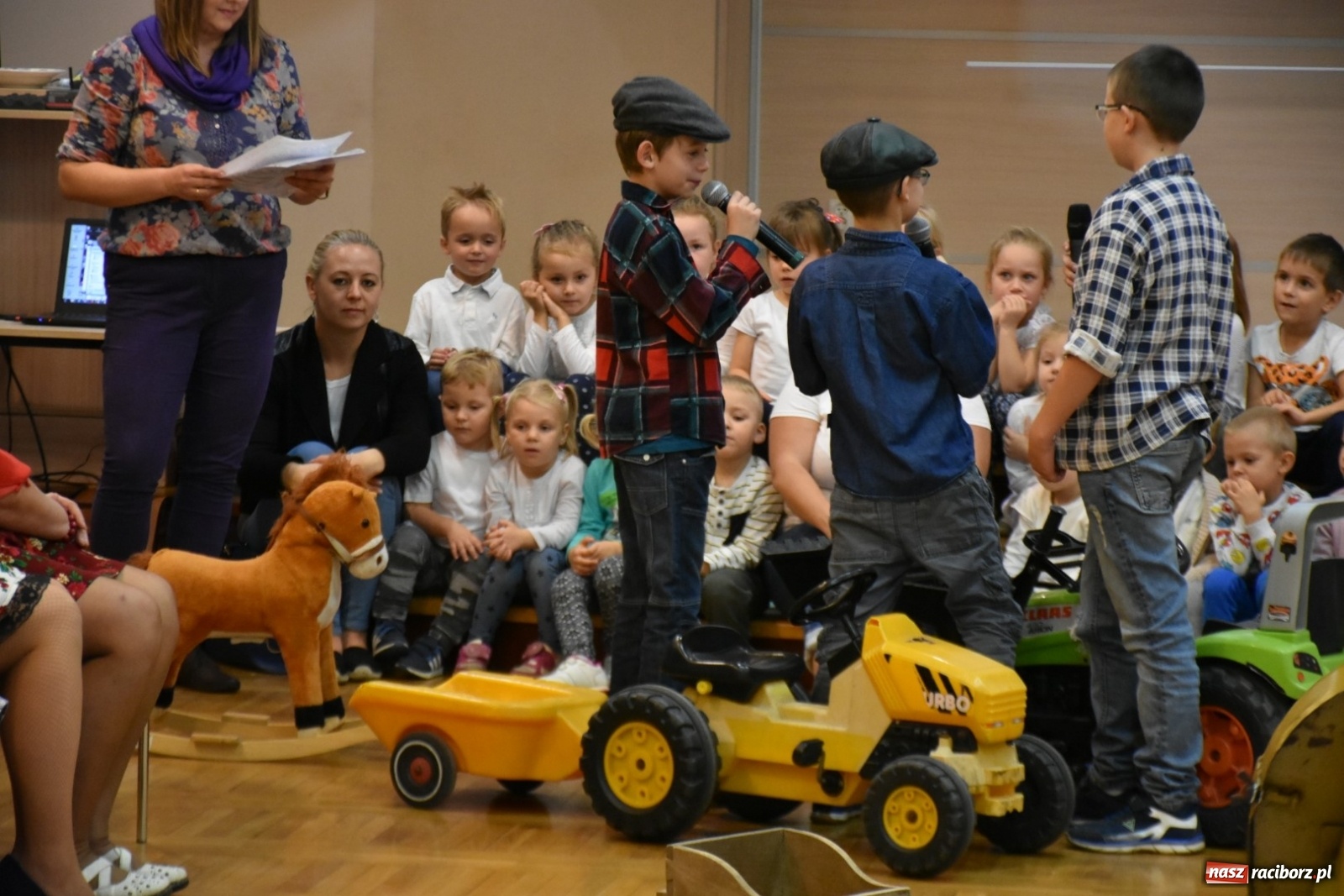 Zdjęcie w galerii na portalu naszraciborz.pl: Kiszenie kapusty po staremu [FOTO]  wiadomości z regionu