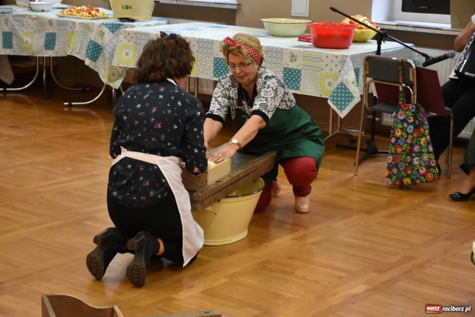 Zdjęcie w galerii na portalu naszraciborz.pl: Kiszenie kapusty po staremu [FOTO]  wiadomości z regionu