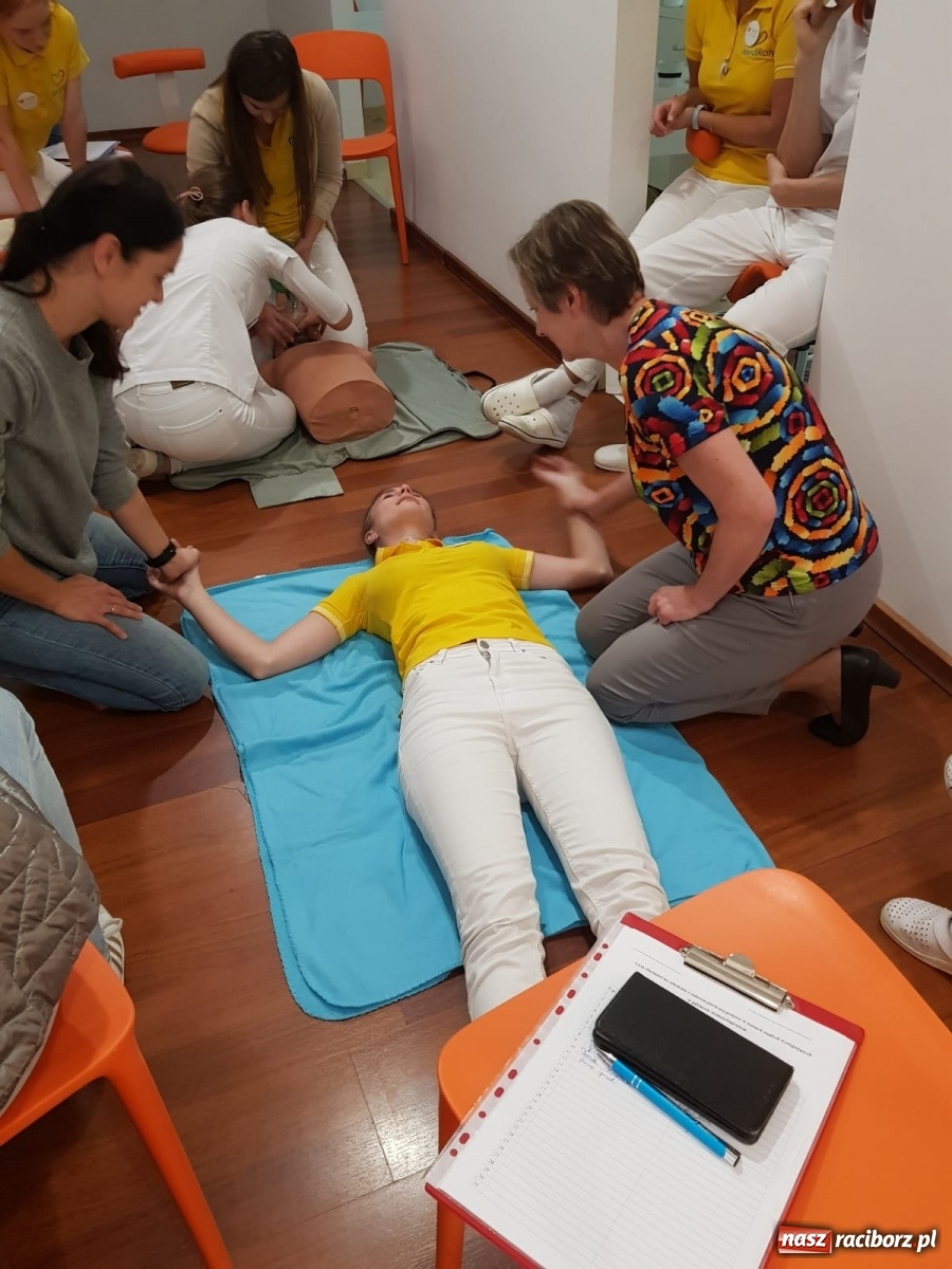 Zdjęcie w galerii na portalu naszraciborz.pl: Szkolenie warte życia w DenticaCenter  wiadomości z regionu