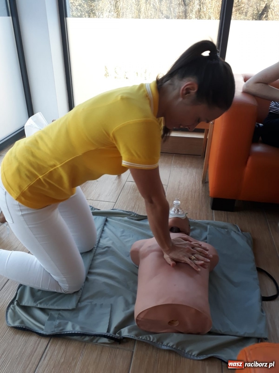 Zdjęcie w galerii na portalu naszraciborz.pl: Szkolenie warte życia w DenticaCenter  wiadomości z regionu