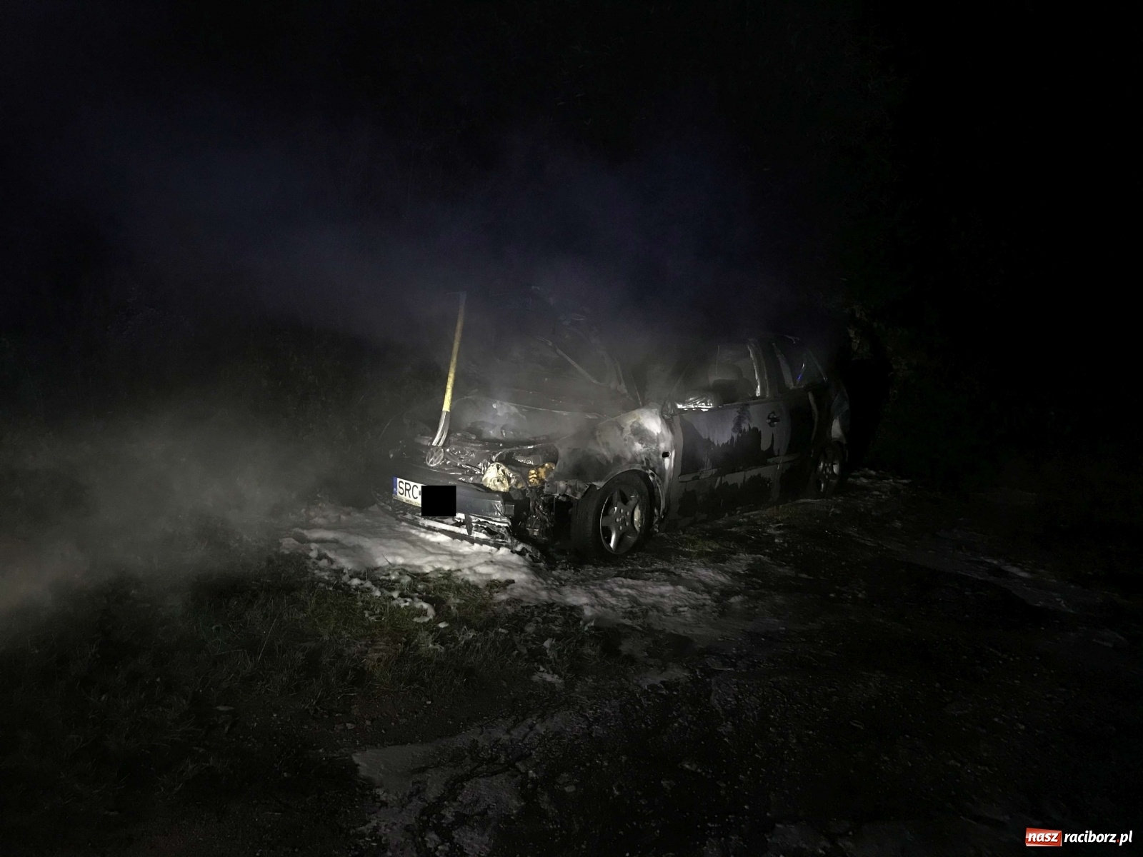 Zdjęcie w galerii na portalu naszraciborz.pl: Uwolnienie kobiety na Rudzkiej. Pożar volkswagena na 1 Maja wiadomości z regionu