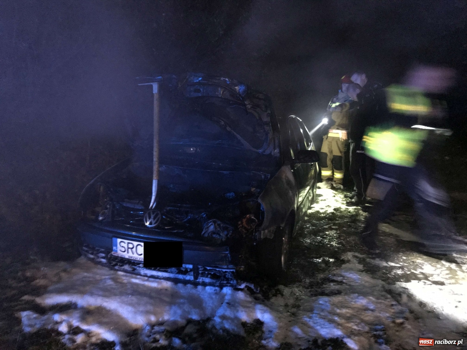 Zdjęcie w galerii na portalu naszraciborz.pl: Uwolnienie kobiety na Rudzkiej. Pożar volkswagena na 1 Maja wiadomości z regionu