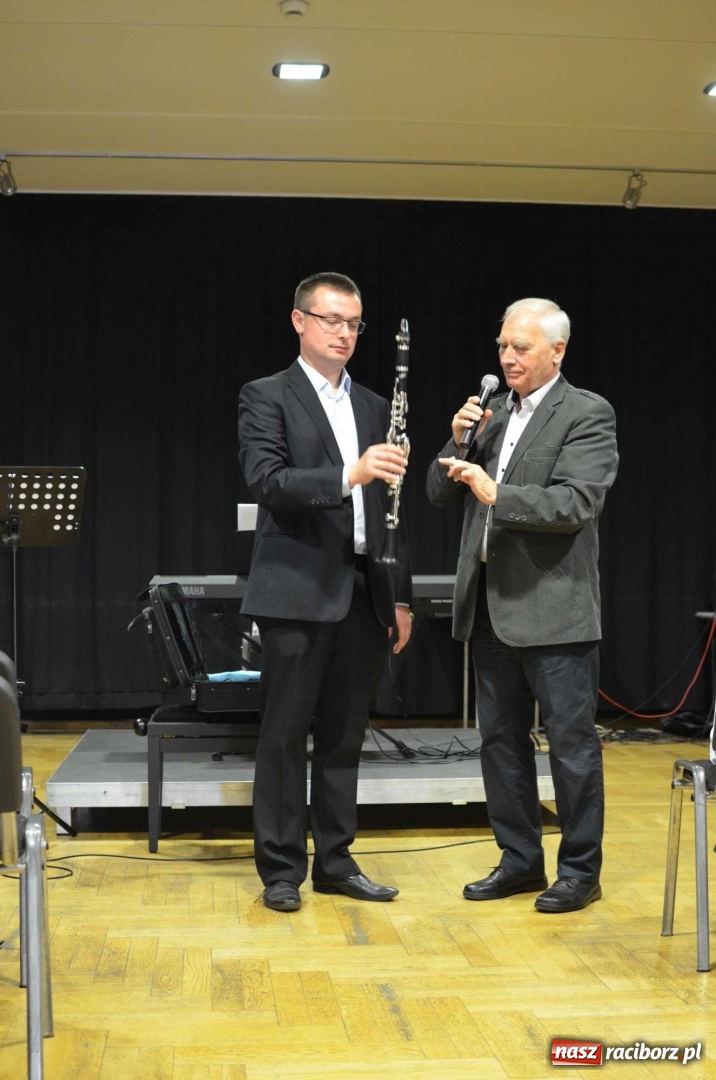 Zdjęcie w galerii na portalu naszraciborz.pl: Klarnet bohaterem koncertu umuzykalniającego  wiadomości z regionu