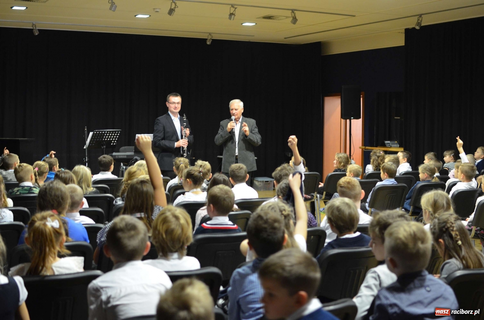 Zdjęcie w galerii na portalu naszraciborz.pl: Klarnet bohaterem koncertu umuzykalniającego  wiadomości z regionu
