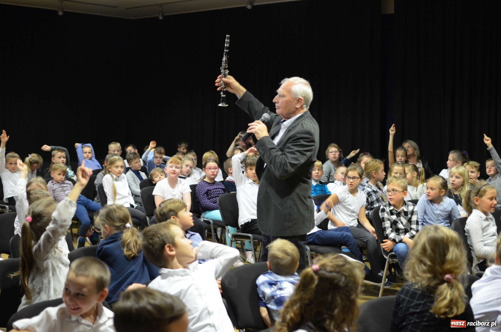 Zdjęcie w galerii na portalu naszraciborz.pl: Klarnet bohaterem koncertu umuzykalniającego  wiadomości z regionu