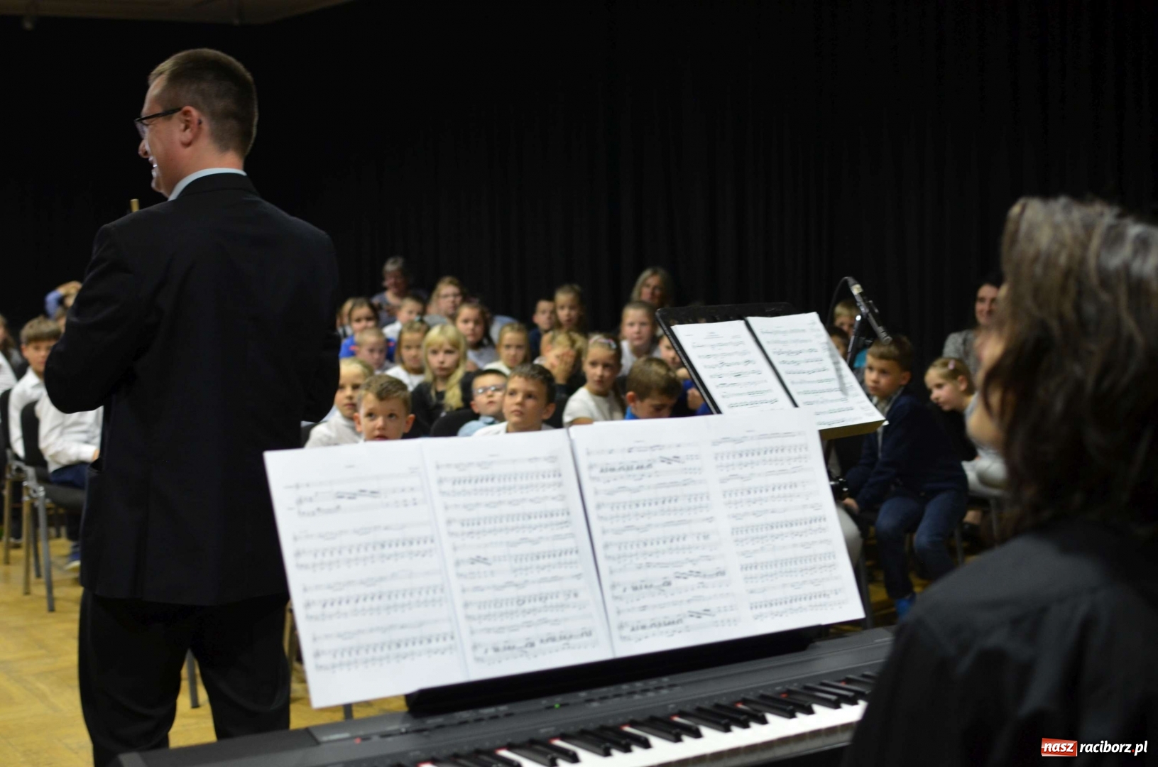 Zdjęcie w galerii na portalu naszraciborz.pl: Klarnet bohaterem koncertu umuzykalniającego  wiadomości z regionu