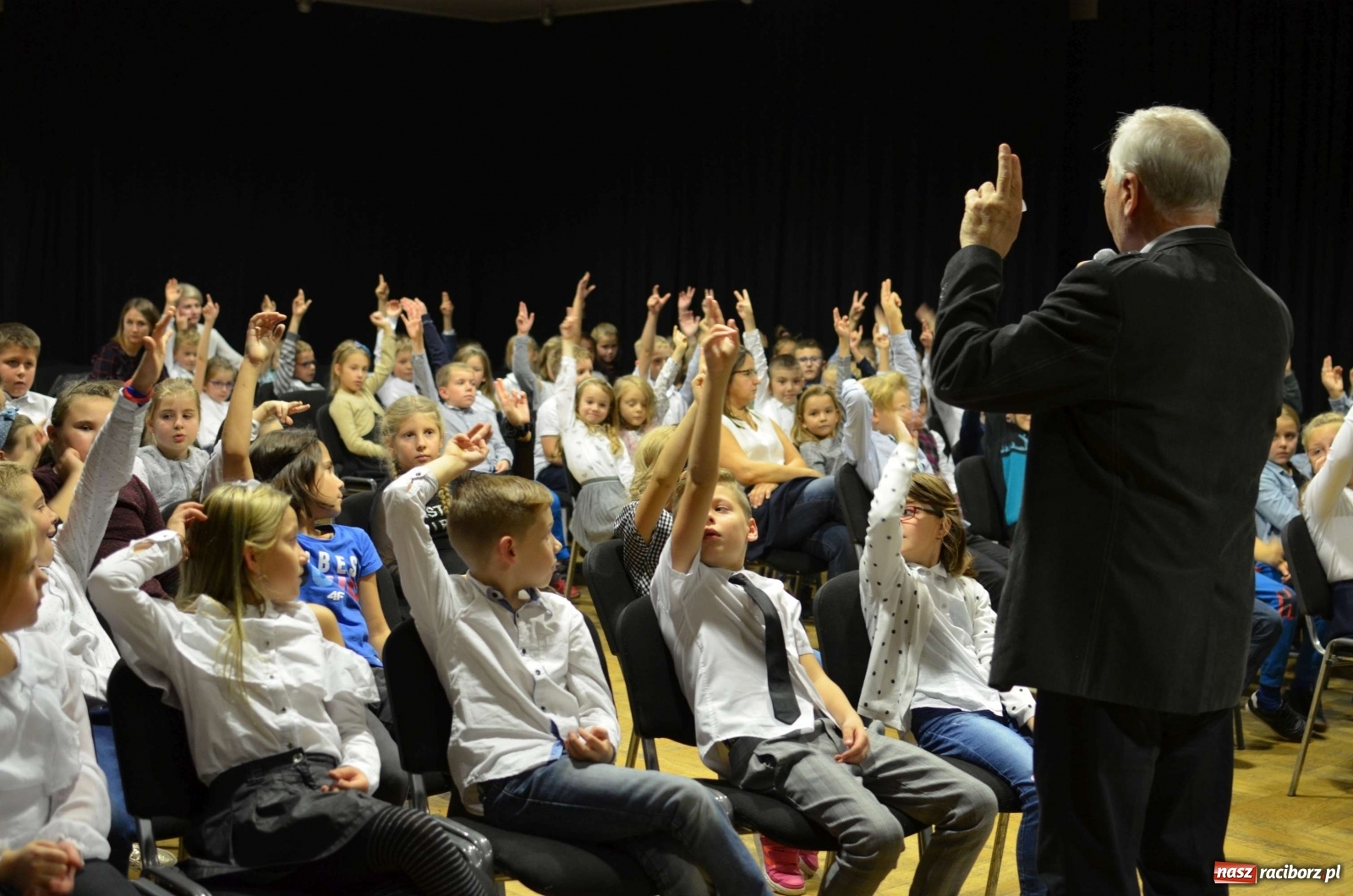 Zdjęcie w galerii na portalu naszraciborz.pl: Klarnet bohaterem koncertu umuzykalniającego  wiadomości z regionu