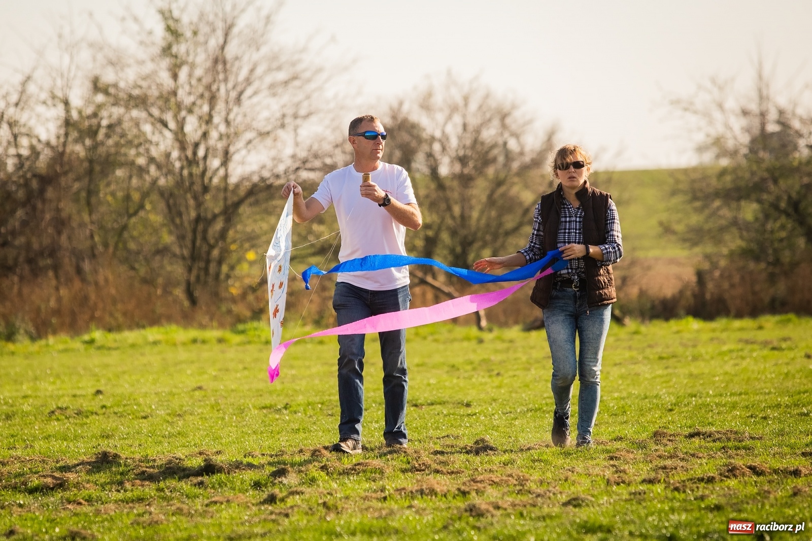 Zdjęcie w galerii na portalu naszraciborz.pl: Zawody latawcowe przy Adamczyka wiadomości z regionu