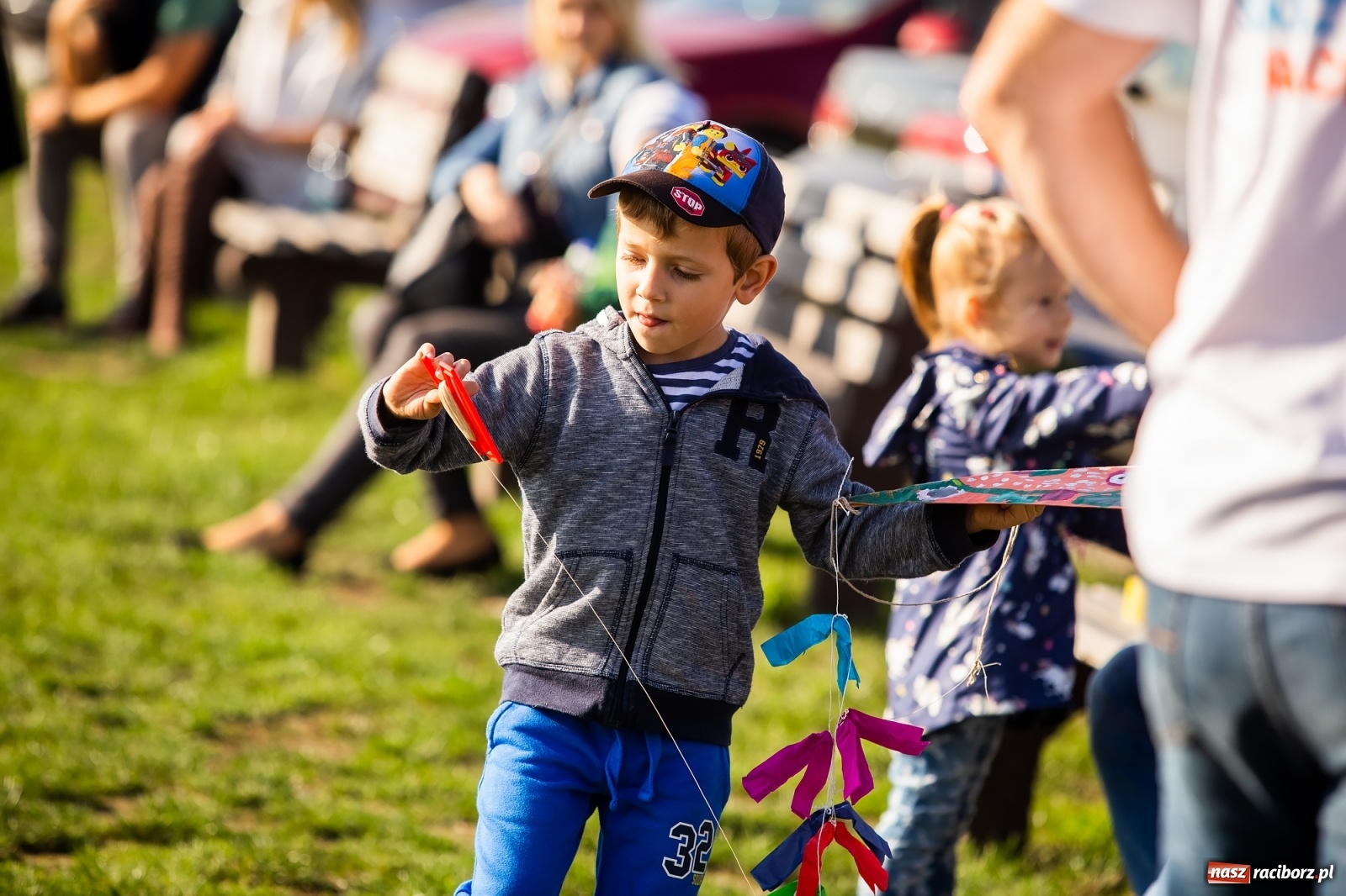 Zdjęcie w galerii na portalu naszraciborz.pl: Zawody latawcowe przy Adamczyka wiadomości z regionu