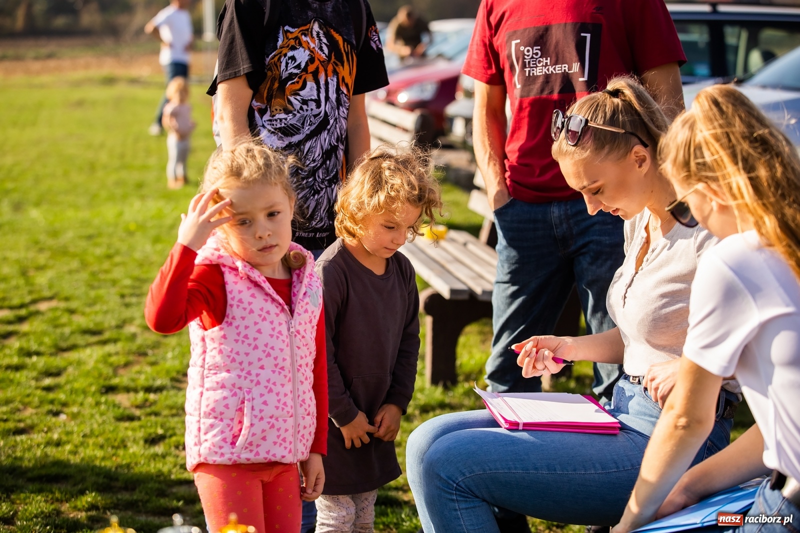 Zdjęcie w galerii na portalu naszraciborz.pl: Zawody latawcowe przy Adamczyka wiadomości z regionu
