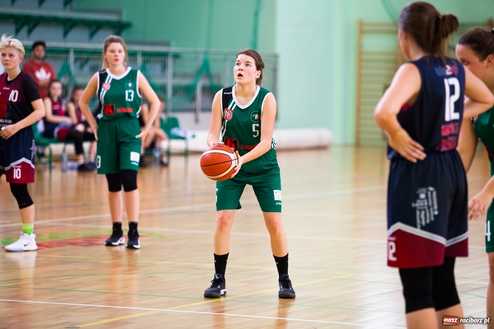 Zdjęcie w galerii na portalu naszraciborz.pl: Koszykówka. Kamienica Polska poległa w Raciborzu wiadomości z regionu