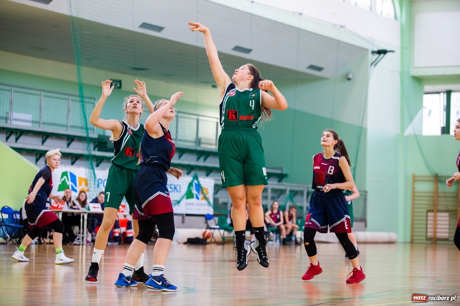 Zdjęcie w galerii na portalu naszraciborz.pl: Koszykówka. Kamienica Polska poległa w Raciborzu wiadomości z regionu