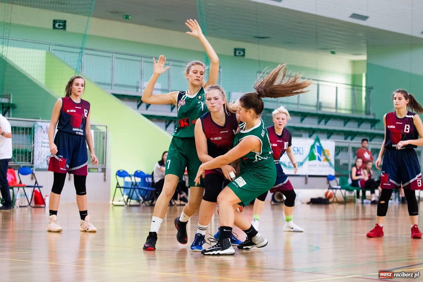 Zdjęcie w galerii na portalu naszraciborz.pl: Koszykówka. Kamienica Polska poległa w Raciborzu wiadomości z regionu