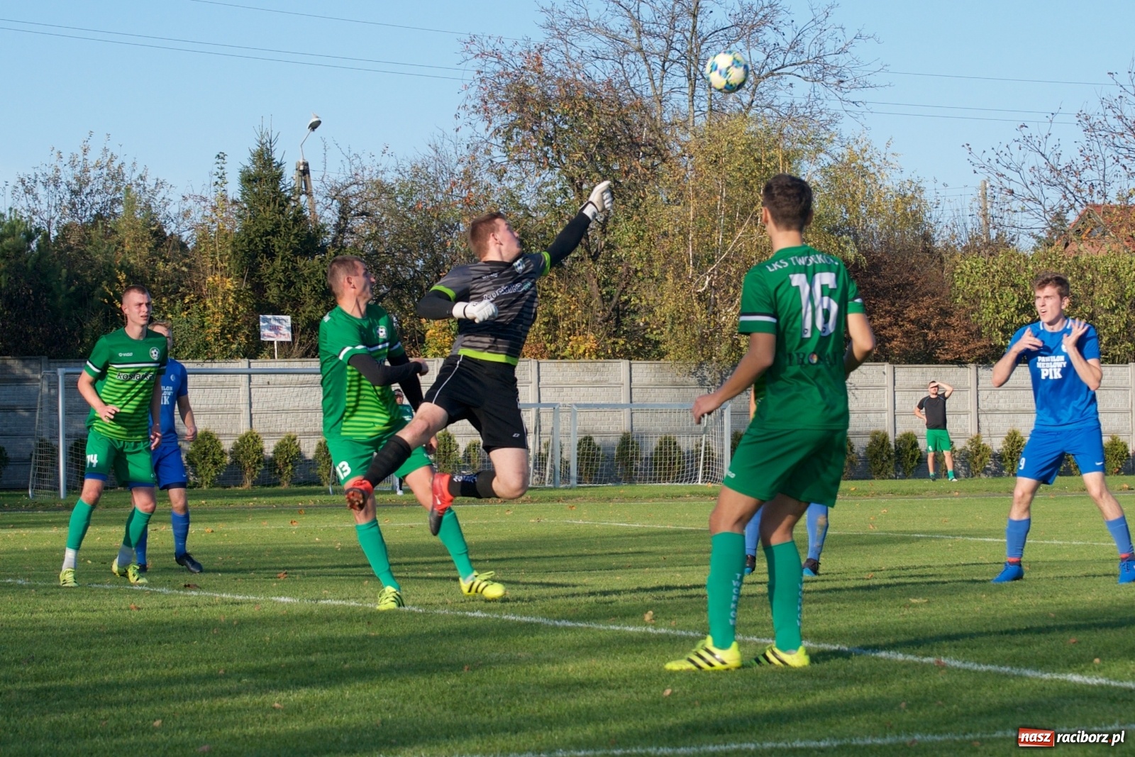 Zdjęcie w galerii na portalu naszraciborz.pl: Beniaminek zdobył świerklańską Fortecę [FOTO] wiadomości z regionu