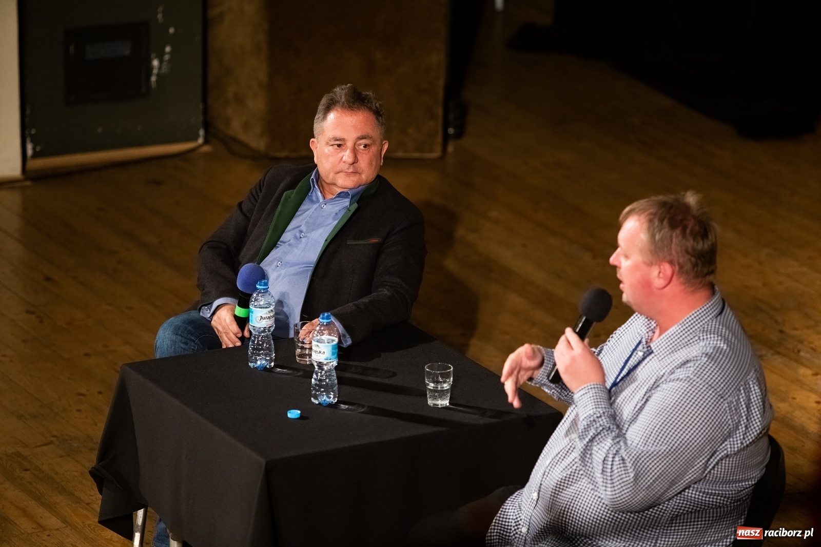 Zdjęcie w galerii na portalu naszraciborz.pl: Robert Makłowicz gościem specjalnym XVI Festiwalu Podróżniczego Wiatraki wiadomości z regionu