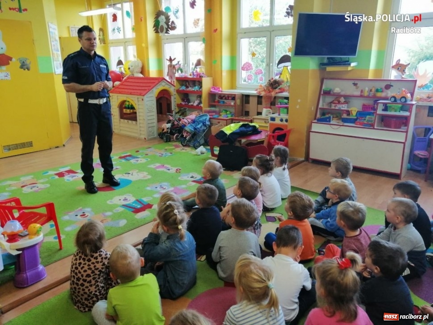 Zdjęcie w galerii na portalu naszraciborz.pl: Bezpieczna jesień z przedszkolakami i uczniami z Markowic wiadomości z regionu