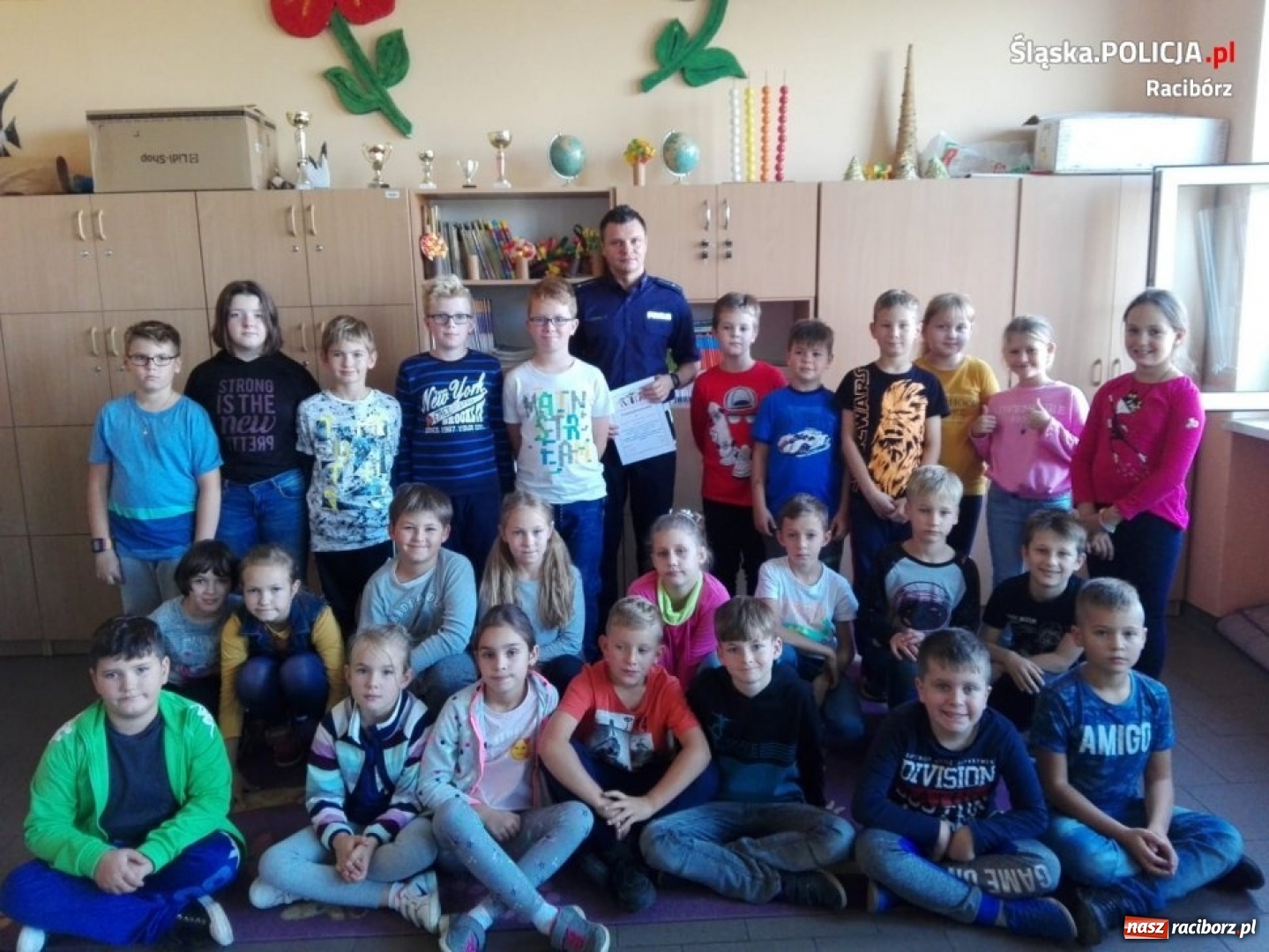 Zdjęcie w galerii na portalu naszraciborz.pl: Bezpieczna jesień z przedszkolakami i uczniami z Markowic wiadomości z regionu