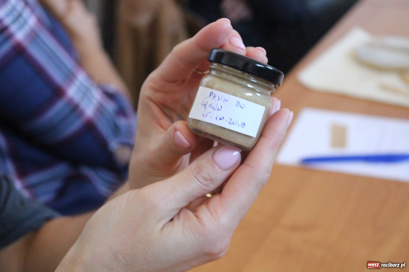 Zdjęcie w galerii na portalu naszraciborz.pl: Warsztaty tworzenia kosmetyków w GCK Nędza wiadomości z regionu