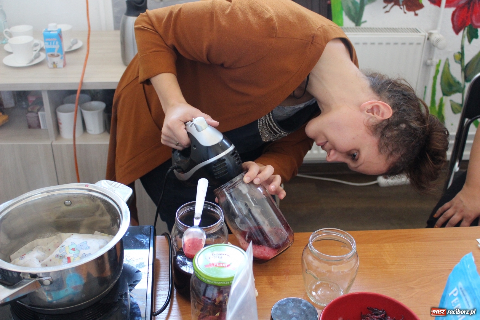 Zdjęcie w galerii na portalu naszraciborz.pl: Warsztaty tworzenia kosmetyków w GCK Nędza wiadomości z regionu