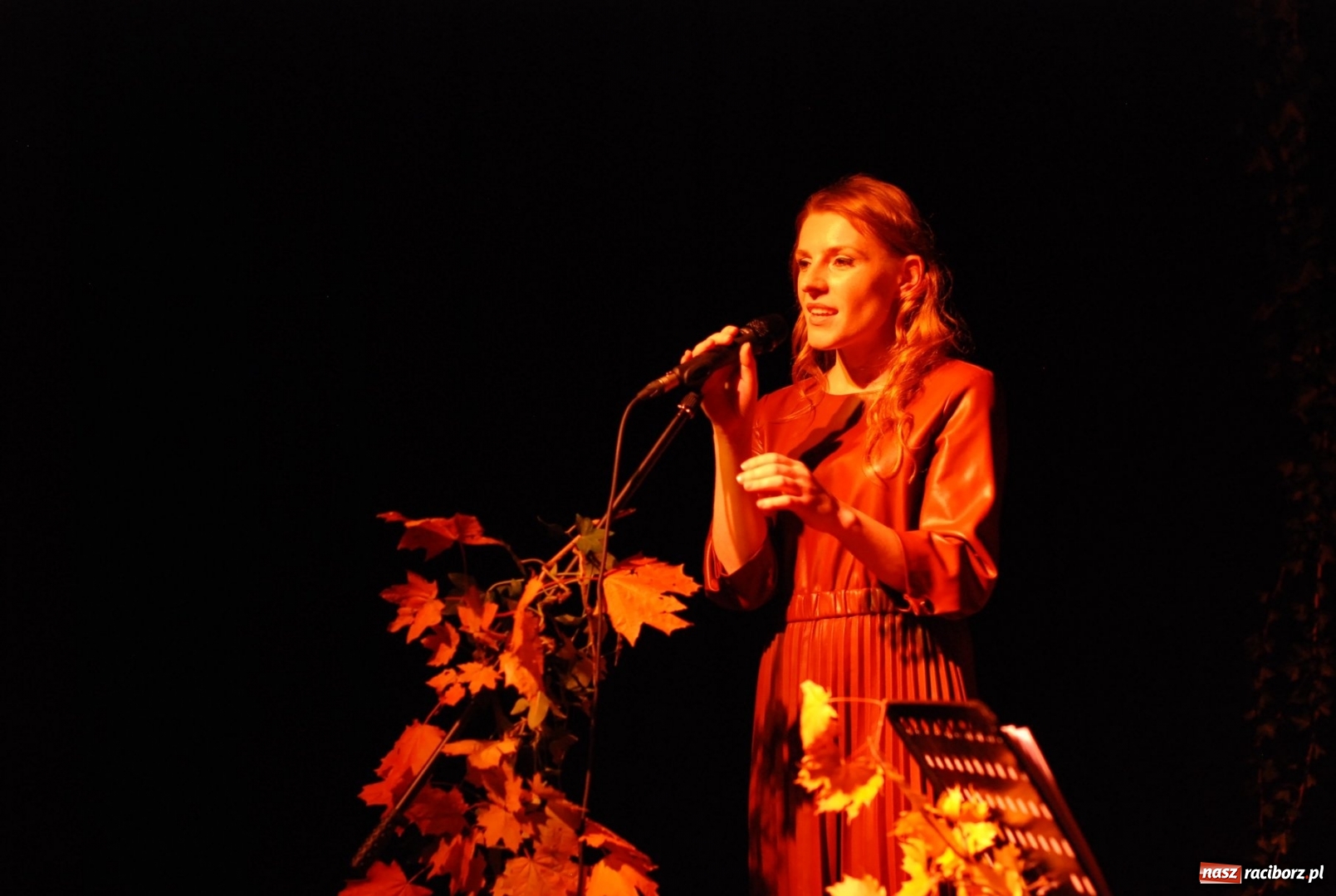 Zdjęcie w galerii na portalu naszraciborz.pl: Recital Żanety Palicy w GCK Nędza wiadomości z regionu